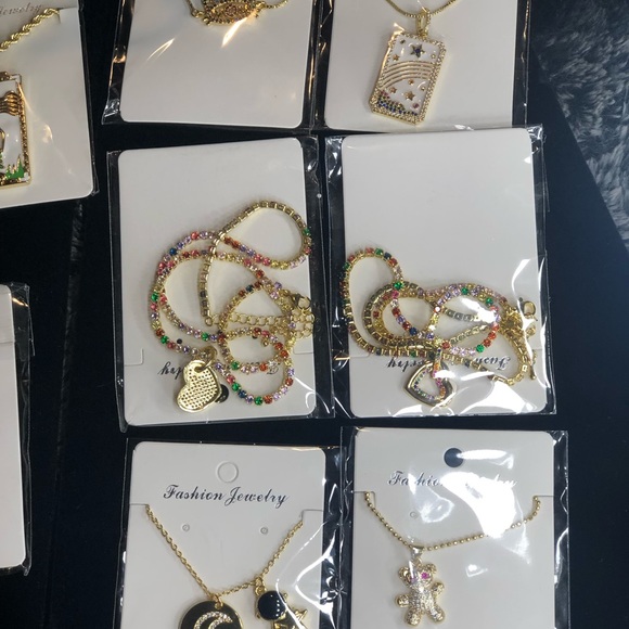 Necklaces - Picture 3 of 4